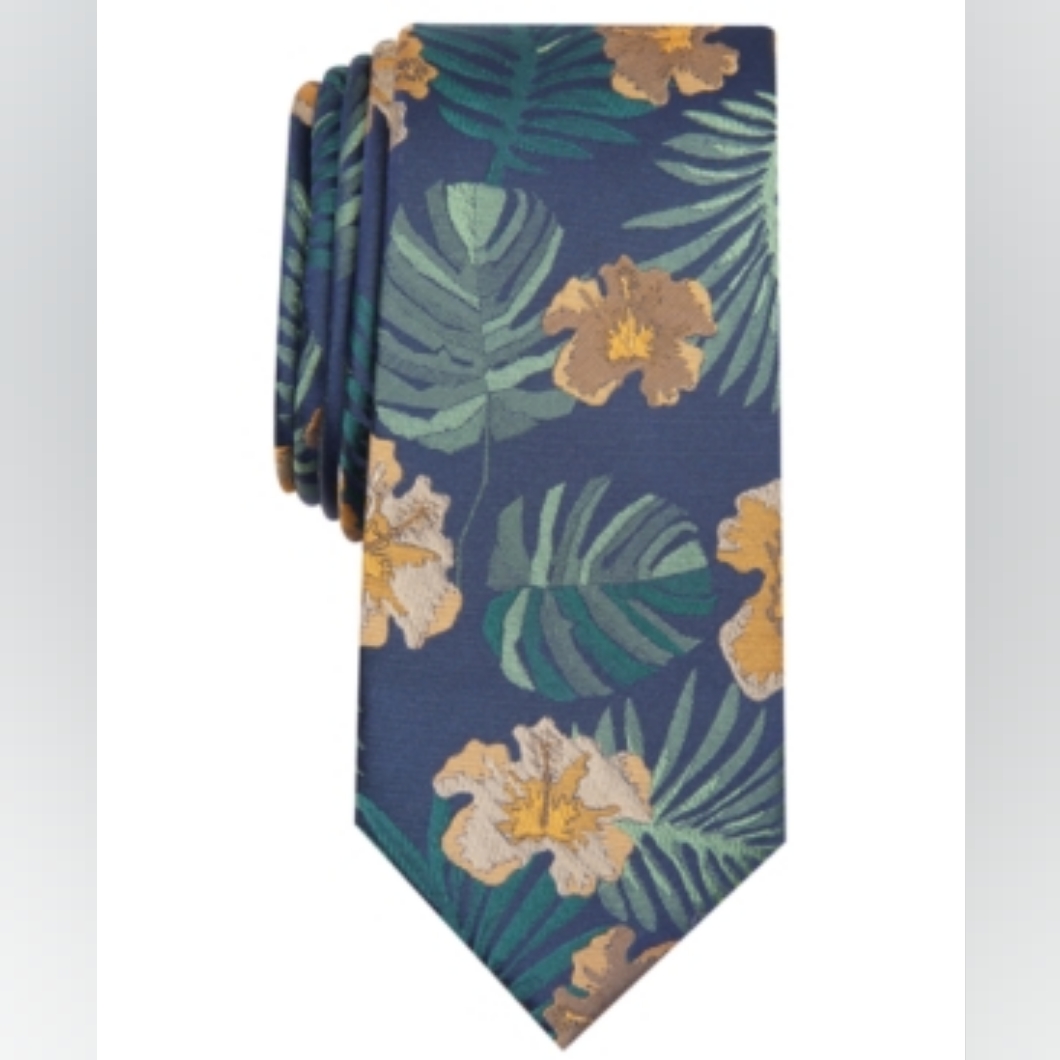 Description Club Room Mens Festive Penguin Tie